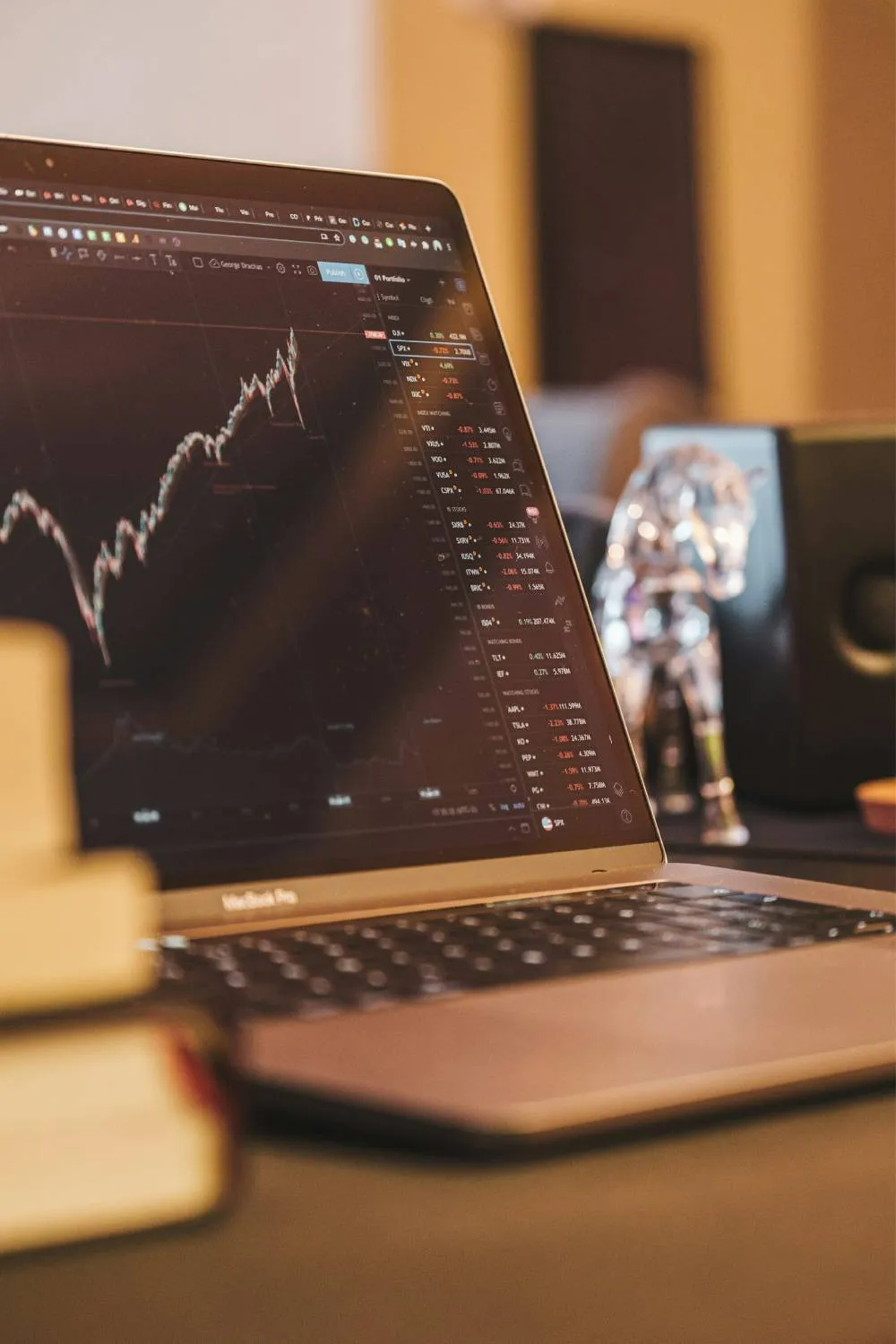 Professional website design for stock market advisors in Udaipur by Udaipur Freelancer, featuring responsive layouts and client-focused features.